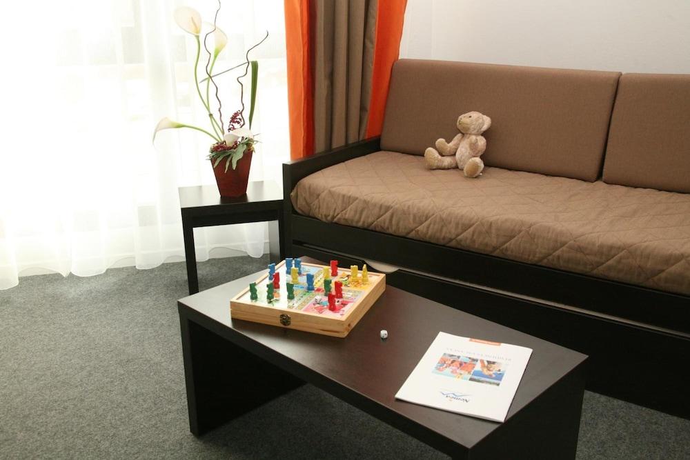 Nemea Appart Hotel Home Suite Nancy Centre Eksteriør bilde